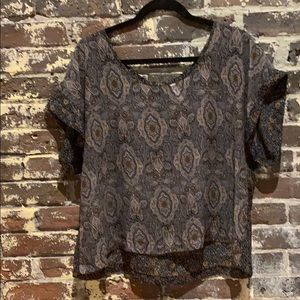 Flowy paisley print blouse